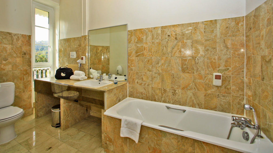 Salle de bain de la chambre Suite Junior