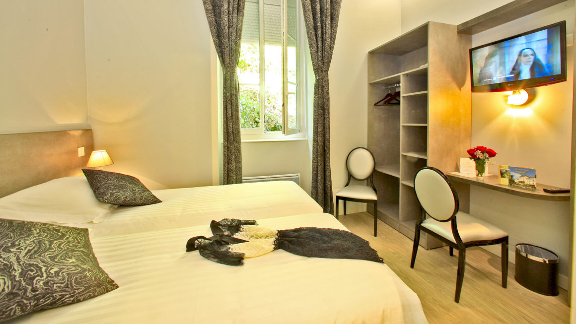 Salle de bain Chambre Classique Twin au Grand Hôtel des Bains